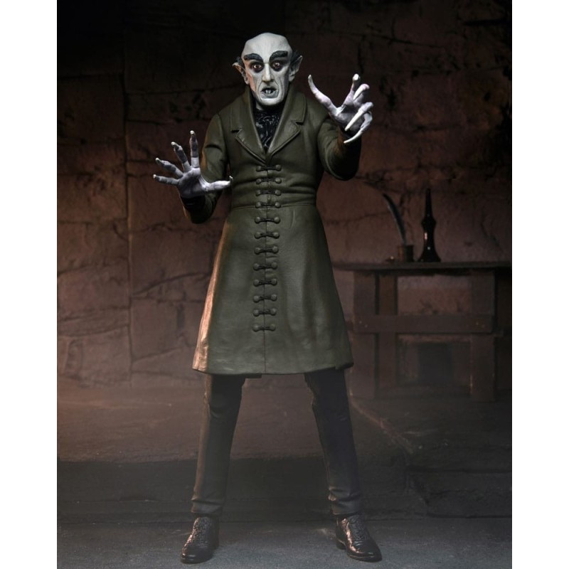 ULTIMATE COUNT ORLOK SCALE ACTION FIG. 18 CM NOSFERATU	
