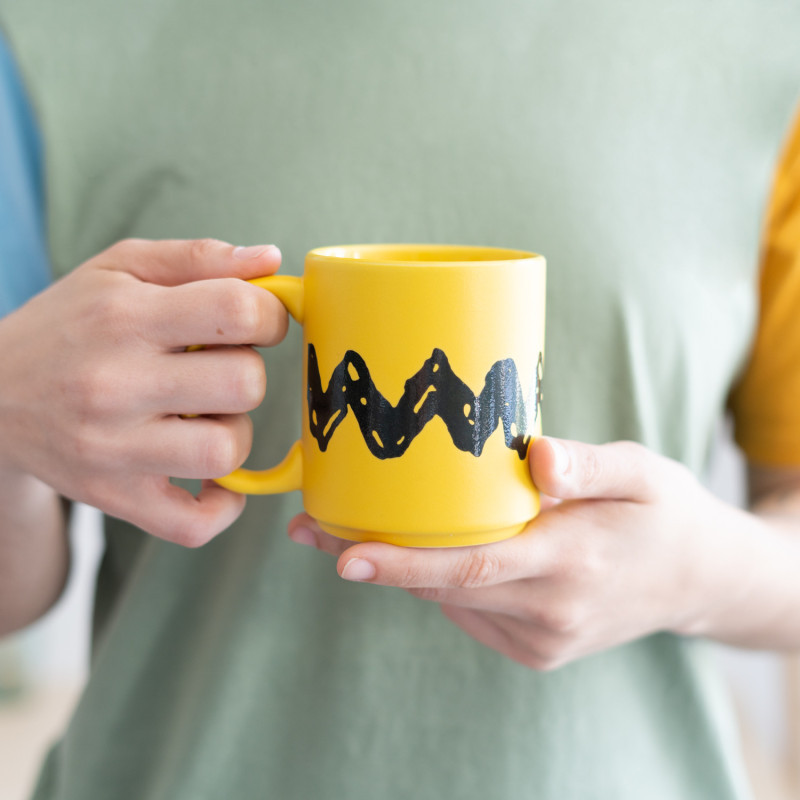 TAZA CHARLIE BROWN - SNOOPY